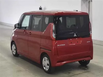 Mitsubishi EK SPACE