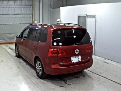 Volkswagen GOLF TOURAN