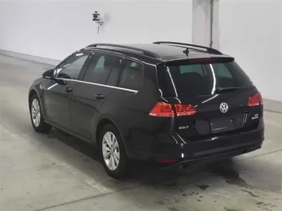 Volkswagen GOLF VARIANT