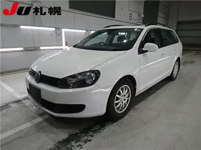 Volkswagen GOLF VARIANT