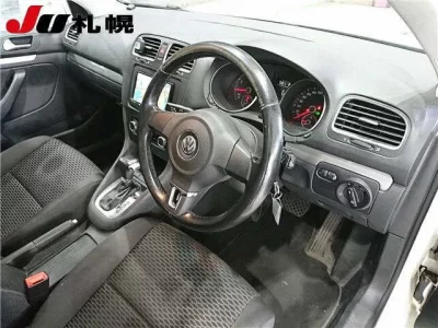 Volkswagen GOLF VARIANT