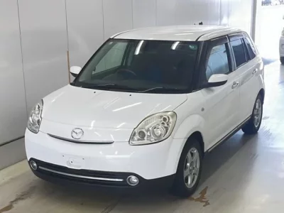 Mazda VERISA