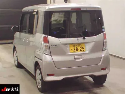 Mitsubishi EK SPACE
