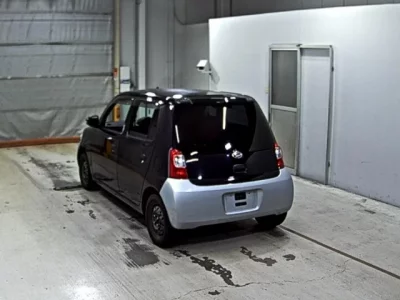 Daihatsu Esse