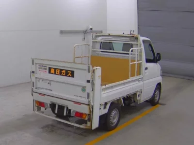 Nissan CLIPPER TRUCK