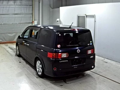 Nissan LAFESTA