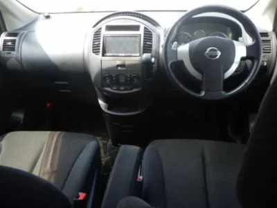 Nissan LAFESTA