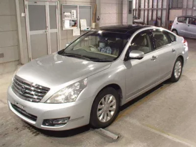 Nissan TEANA