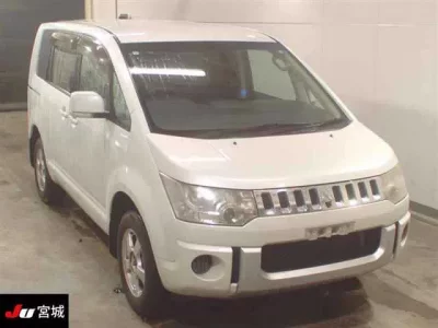 Mitsubishi DELICA D5