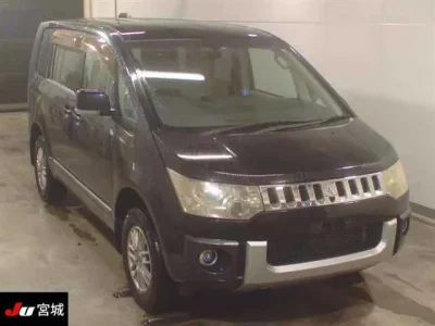 Mitsubishi DELICA D5