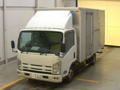 Isuzu ELF