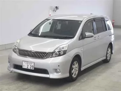 Toyota ISIS