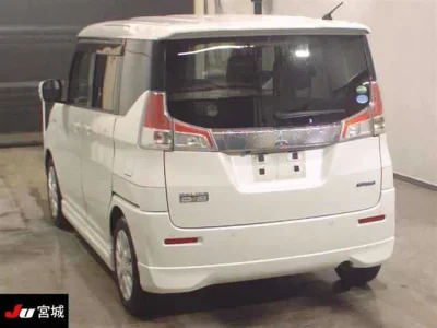 Mitsubishi DELICA D2