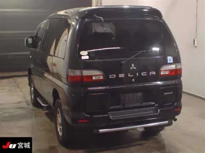Mitsubishi DELICA