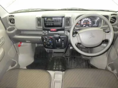 Mitsubishi MINICAB VAN