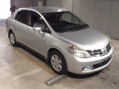 Nissan TIIDA LATIO