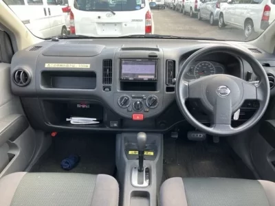 Nissan AD