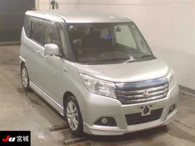 Mitsubishi DELICA D2