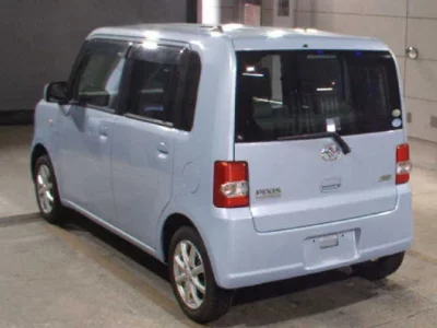Toyota PIXIS SPACE