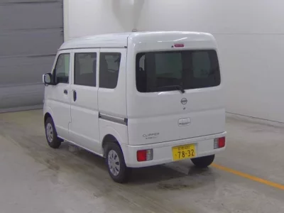 Nissan CLIPPER VAN