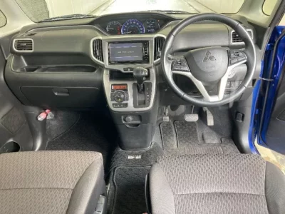 Mitsubishi DELICA D2