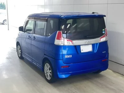 Mitsubishi DELICA D2