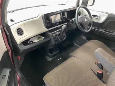Suzuki MRWAGON