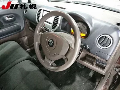 Suzuki MRWAGON