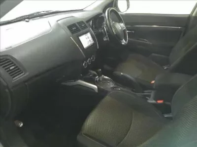 Mitsubishi RVR