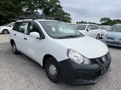 Nissan AD