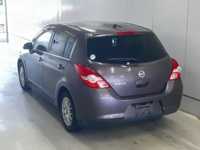 Nissan TIIDA