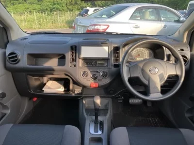 Nissan AD
