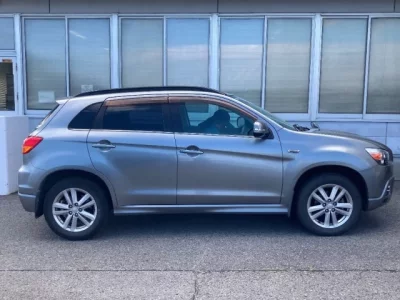Mitsubishi RVR