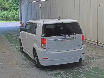 Toyota COROLLA RUMION