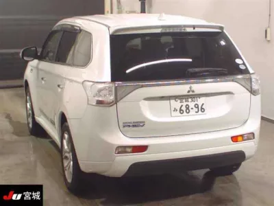 Mitsubishi OUTLANDER PHEV