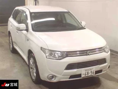 Mitsubishi OUTLANDER PHEV