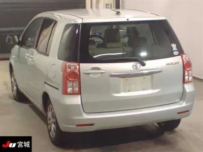 Toyota RAUM