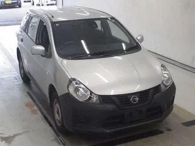 Nissan AD