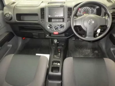 Nissan AD