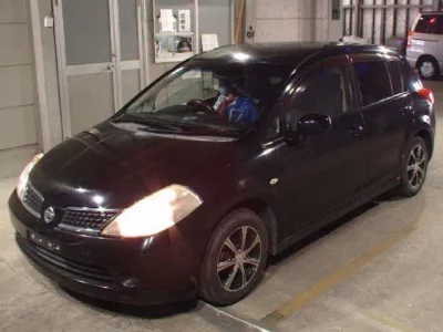 Nissan TIIDA