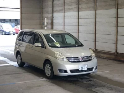 Toyota ISIS
