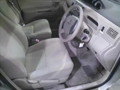 Toyota RAUM