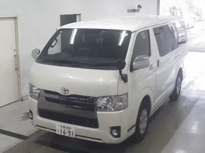 Toyota HIACE VAN