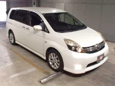 Toyota ISIS