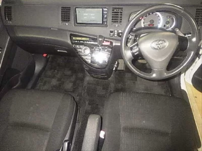 Toyota ISIS