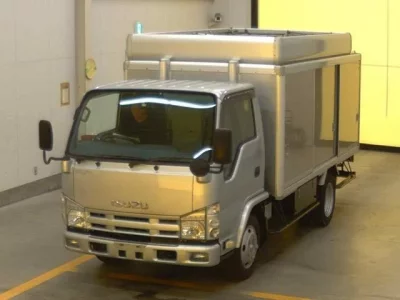 Isuzu ELF