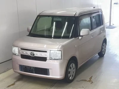 Toyota PIXIS SPACE