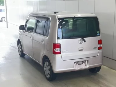Toyota PIXIS SPACE