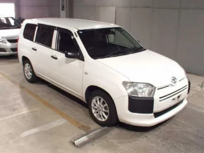 Toyota SUCCEED