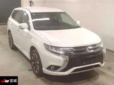 Mitsubishi OUTLANDER PHEV